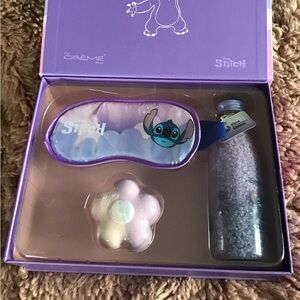 NEW Stitch Spa Set Salt Bath Bomb, Sleep Mask, Bath Crystal Peach 🥥 and Lavender